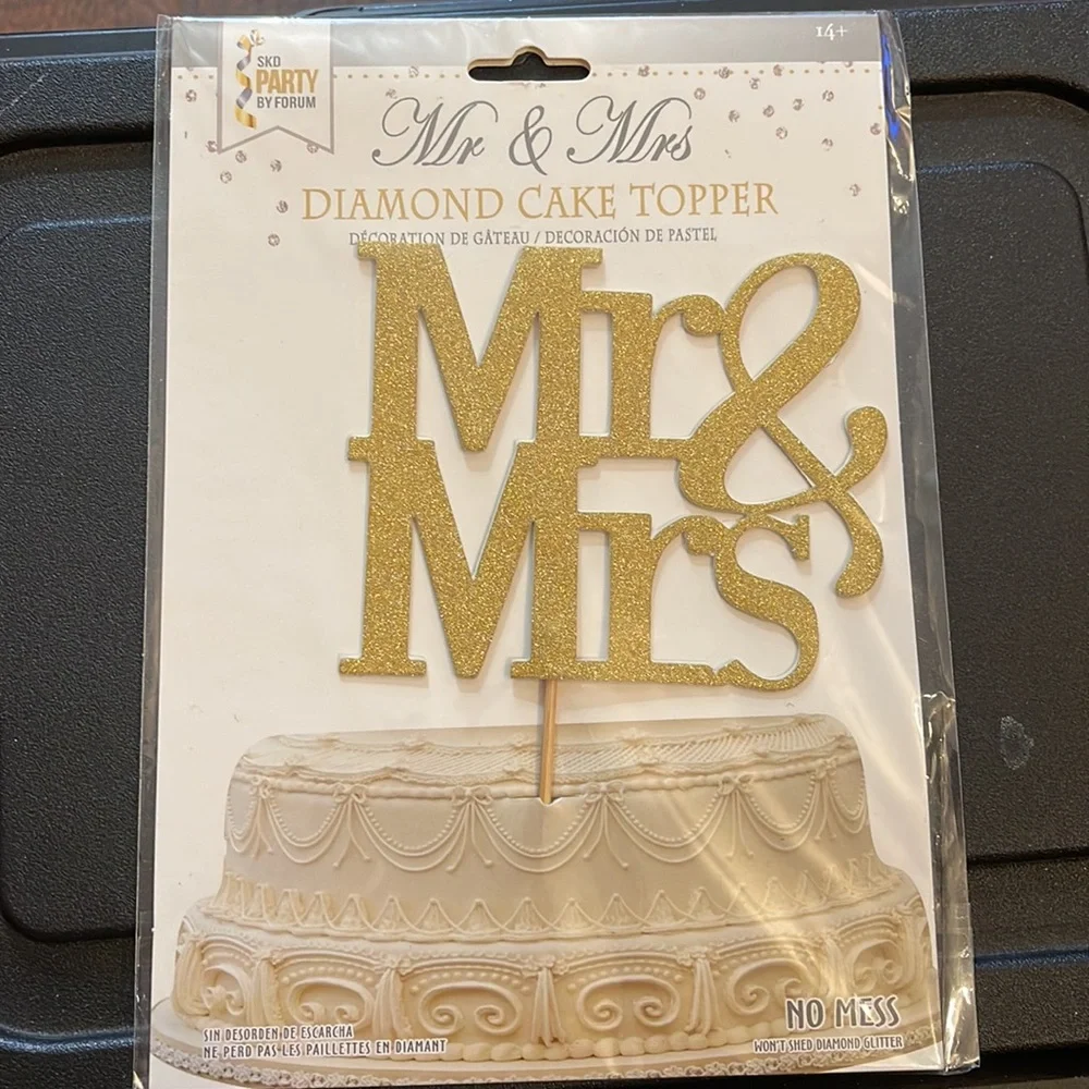 Diamond Glitter Mr & Mrs Cake Topper, Gold, 6-1/2-Inch (Gold)